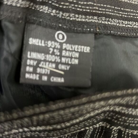 ADOLFO‎ ATELIER PETITE PINSTRIPE  SKIRTSUIT SIZE 8 - Picture 8 of 11